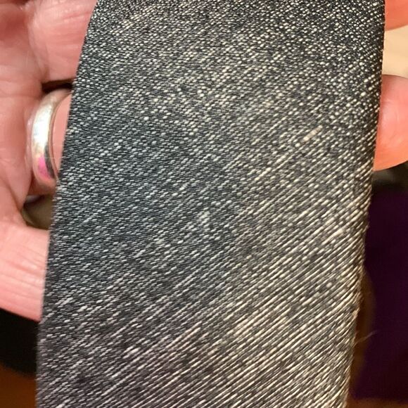 Boys woven zip necktie.  Built in zipper for loosening and tightening - Picture 3 of 8